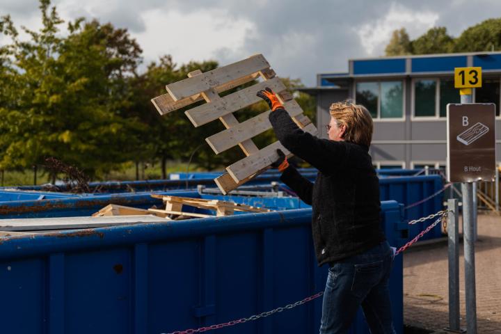 Mevrouw op ecostation